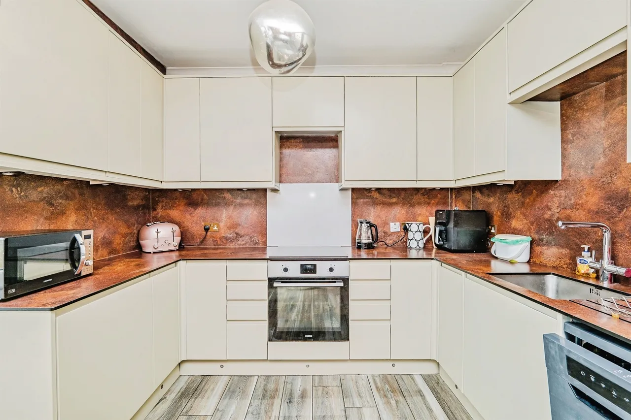 Park Street, Bridgend, CF31, photo 6