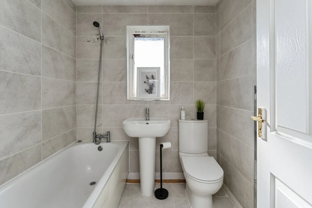 Hyde Park, Kinmel Bay, LL18, photo 12