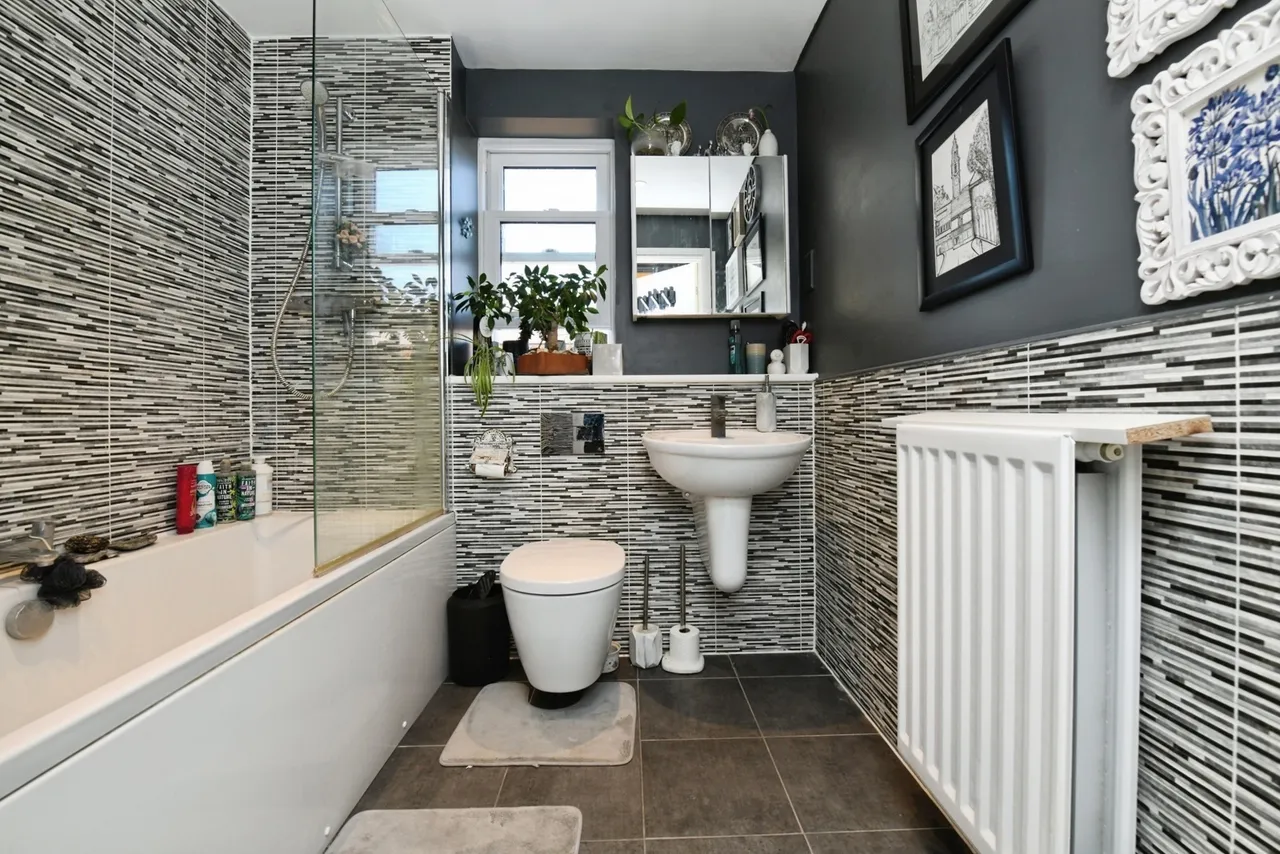 Starley House, Dragoon Road, Colchester, Essex, CO2, photo 6