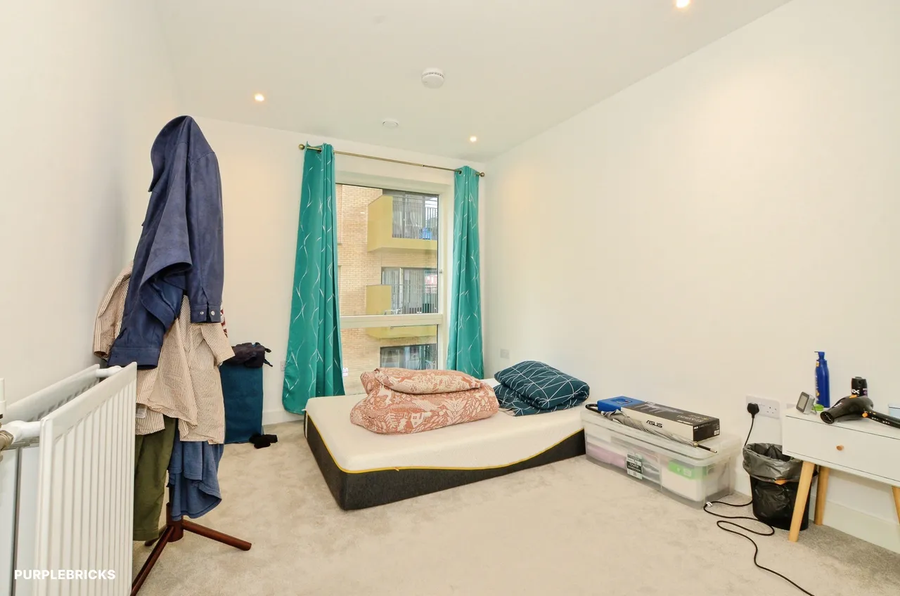 Aerial Square, London, NW9, photo 10