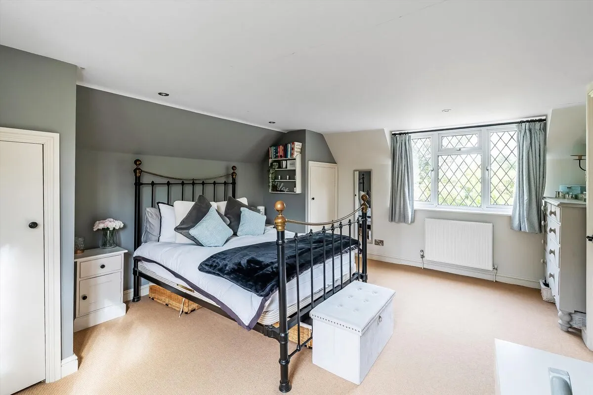 Ripley Lane, West Horsley, KT24, photo 17