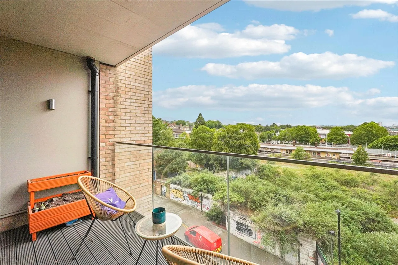 Goodwood Road, London, SE14, photo 10