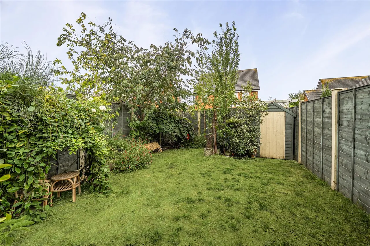 Renoldson Drive, Bursledon, Southampton, photo 15