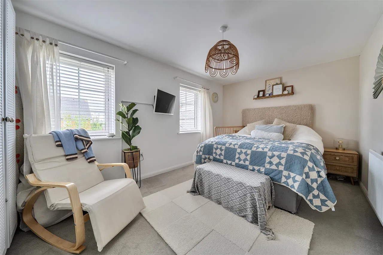 Renoldson Drive, Bursledon, Southampton, photo 10