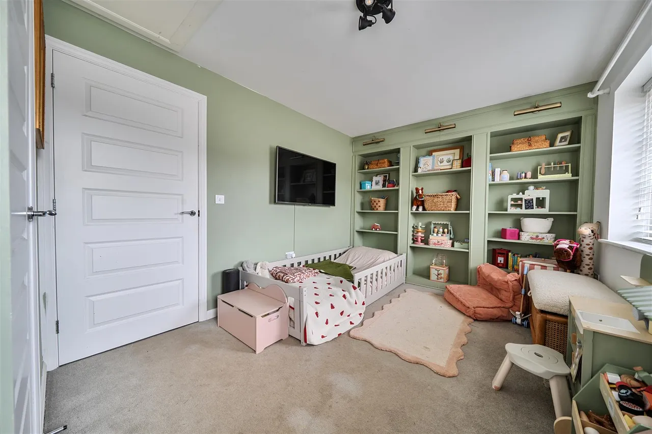 Renoldson Drive, Bursledon, Southampton, photo 12