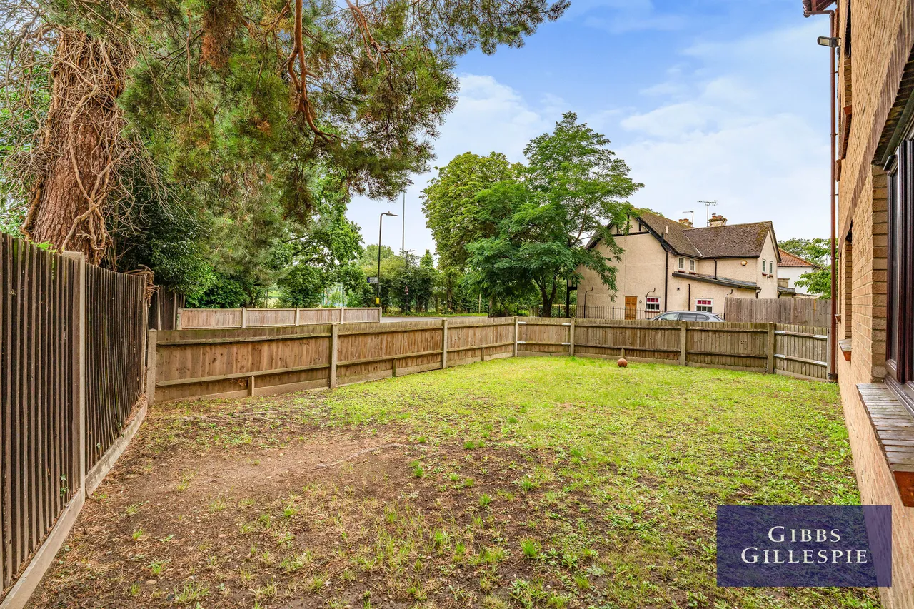 Wicket Road, Perivale Fees Apply, UB6, photo 8