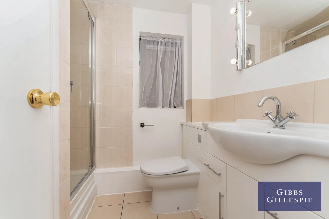 Wicket Road, Perivale Fees Apply, UB6, photo 7