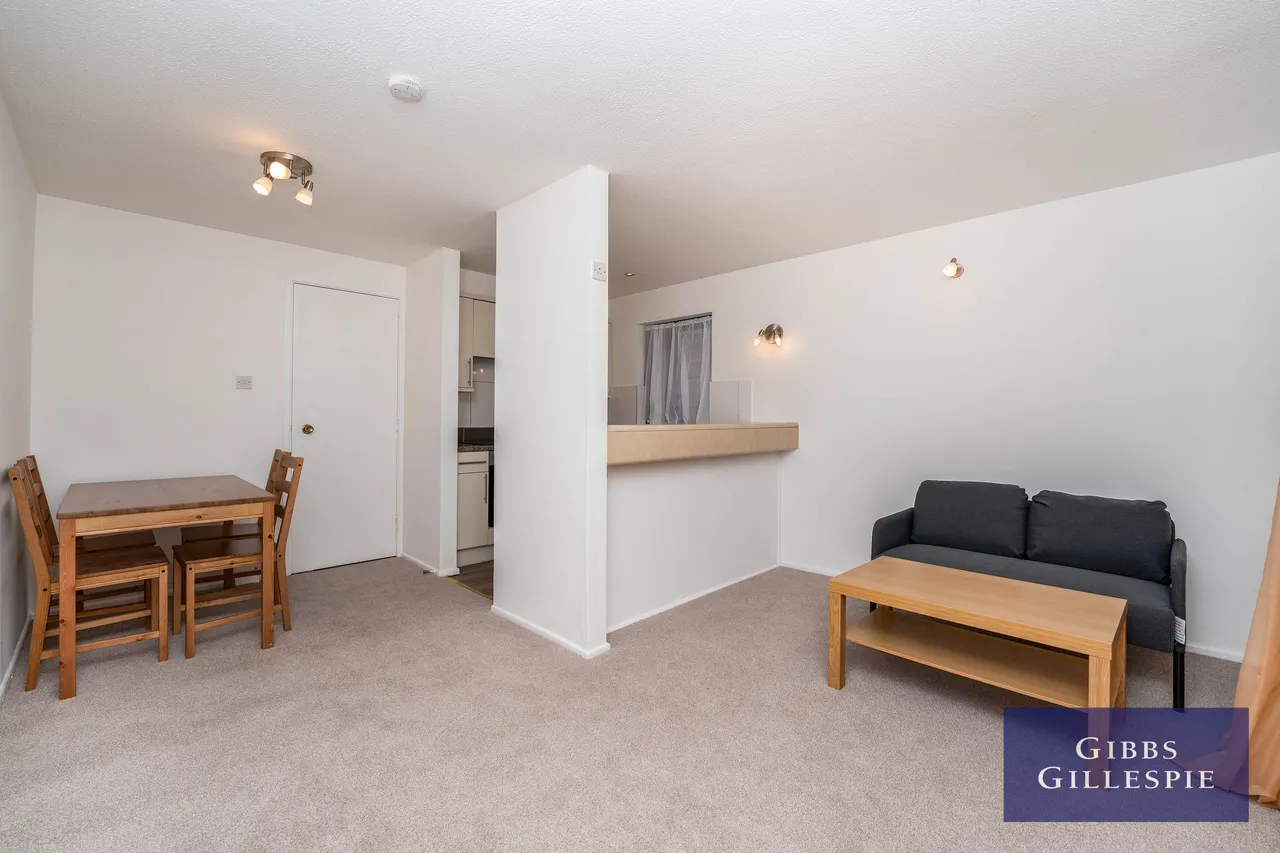 Wicket Road, Perivale Fees Apply, UB6, photo 4