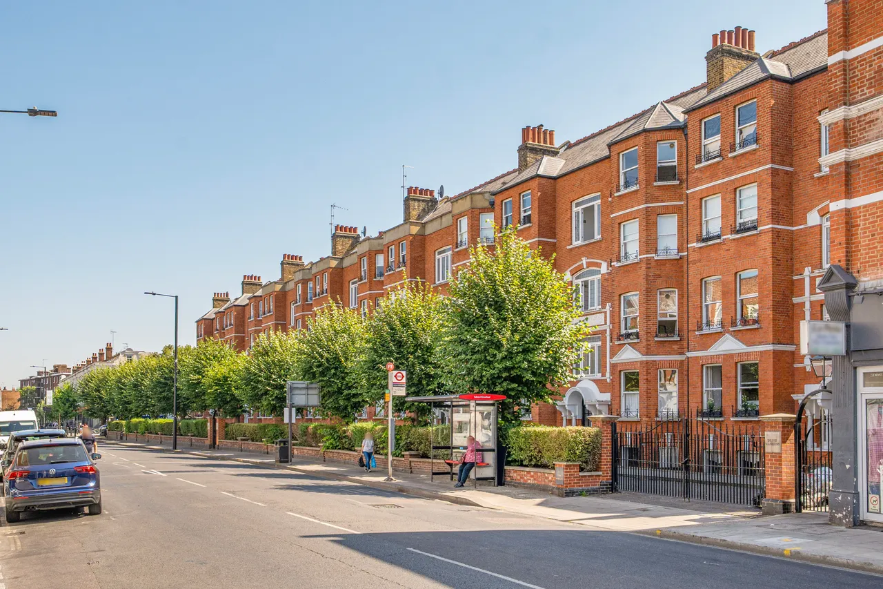 15 Drive Mansions, Fulham Road, London, photo 6