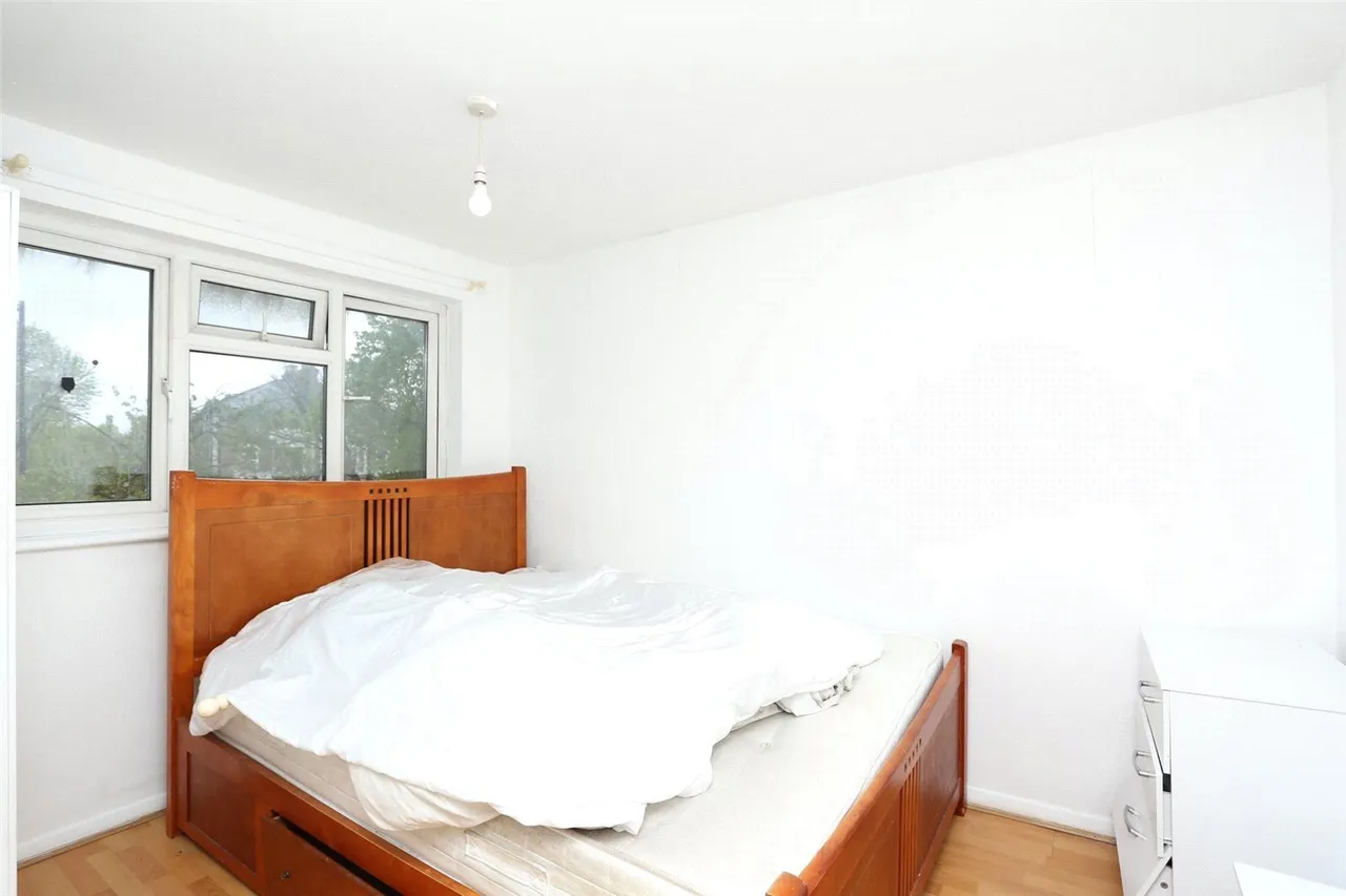 Burnt Ash Road, SE12, photo 10