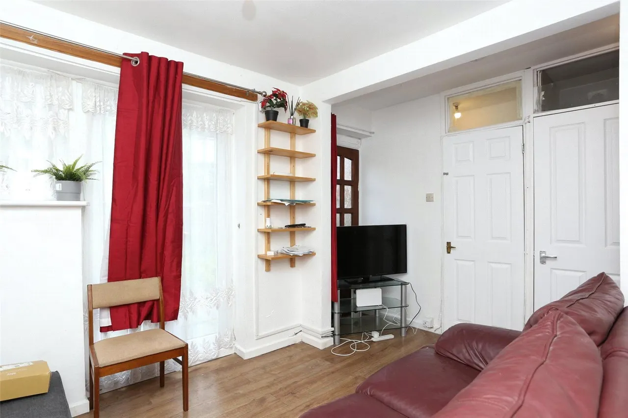 Burnt Ash Road, SE12, photo 6