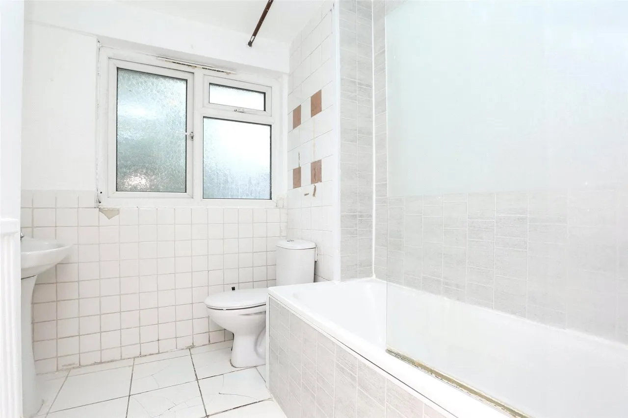 Burnt Ash Road, SE12, photo 15