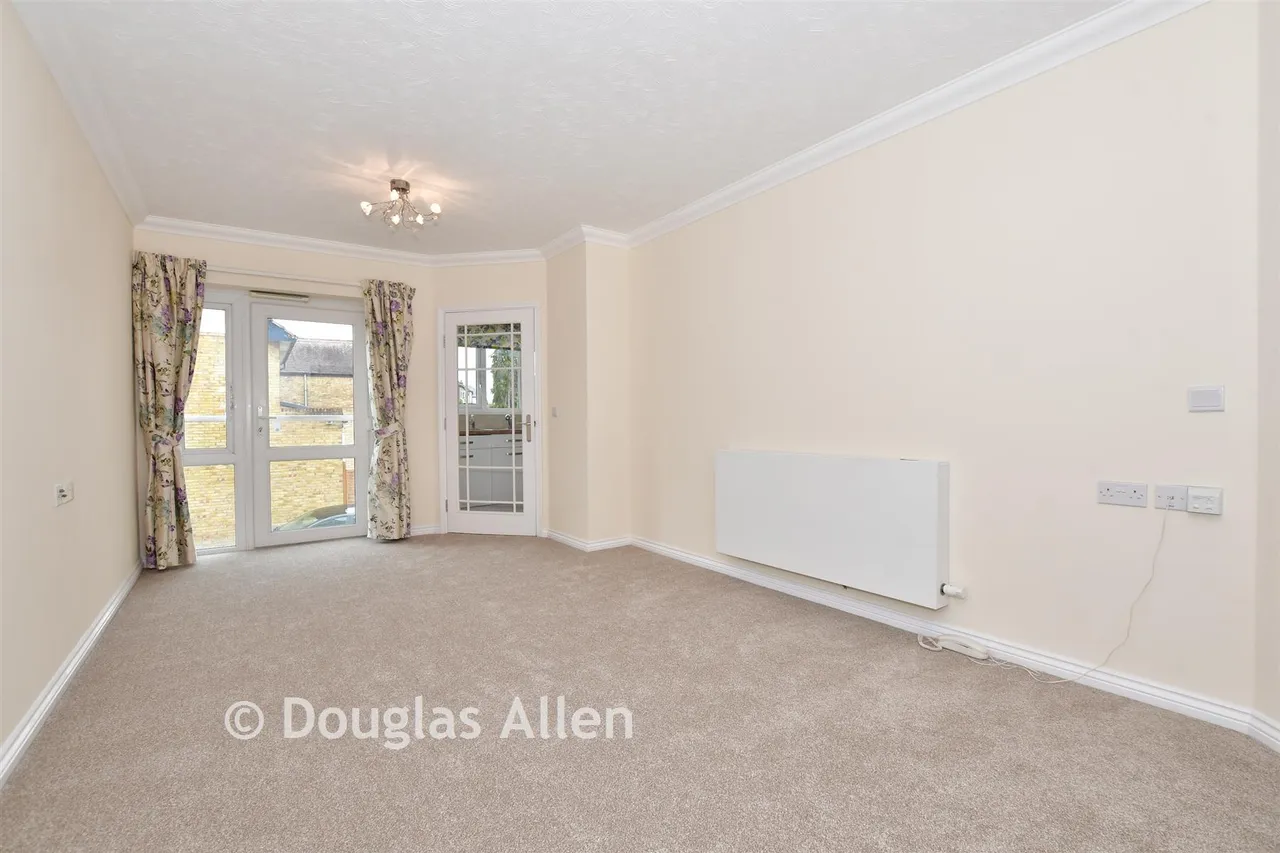 Broomstick Hall Road, Waltham Abbey, EN9, photo 4