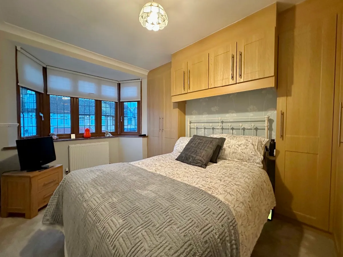 Crowlands Avenue, Romford, photo 11