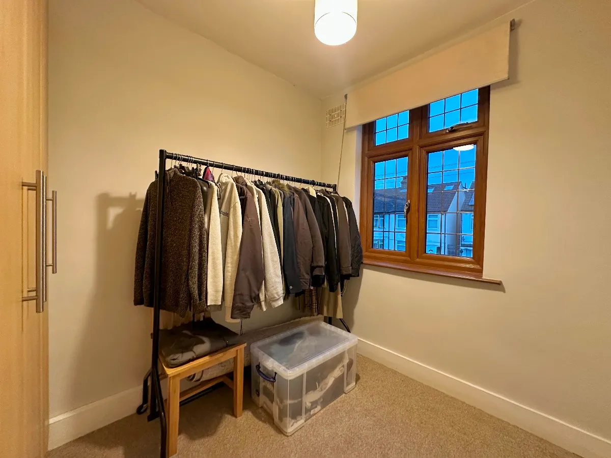 Crowlands Avenue, Romford, photo 12