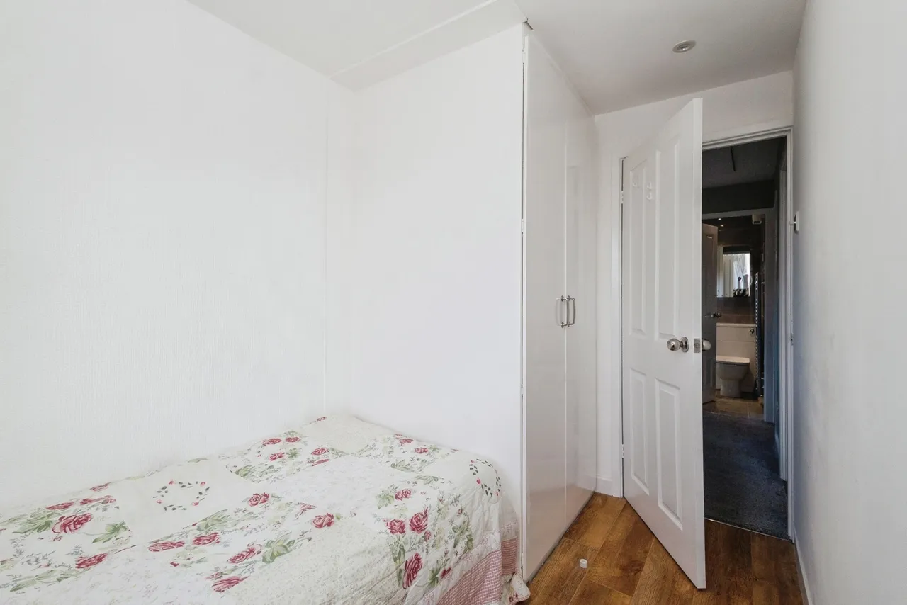 Sandy Lane, Droylsden, Manchester, M43, photo 15