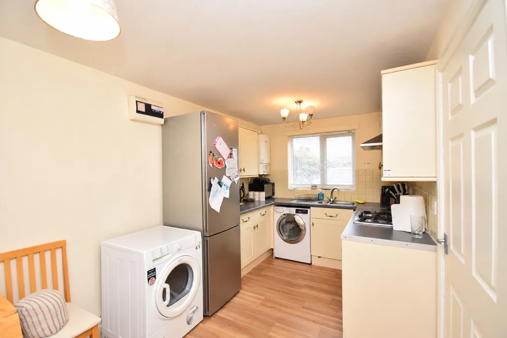 Prince William Close, Whitchurch, photo 2