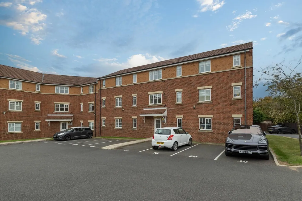 Strawberry Apartments, Hartlepool, TS26, photo 17