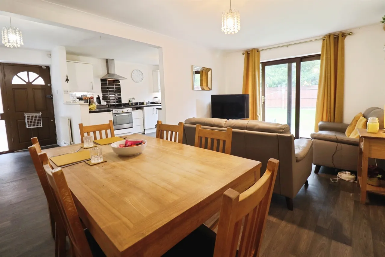 Jasmine Drive, Cardiff, CF3, photo 4