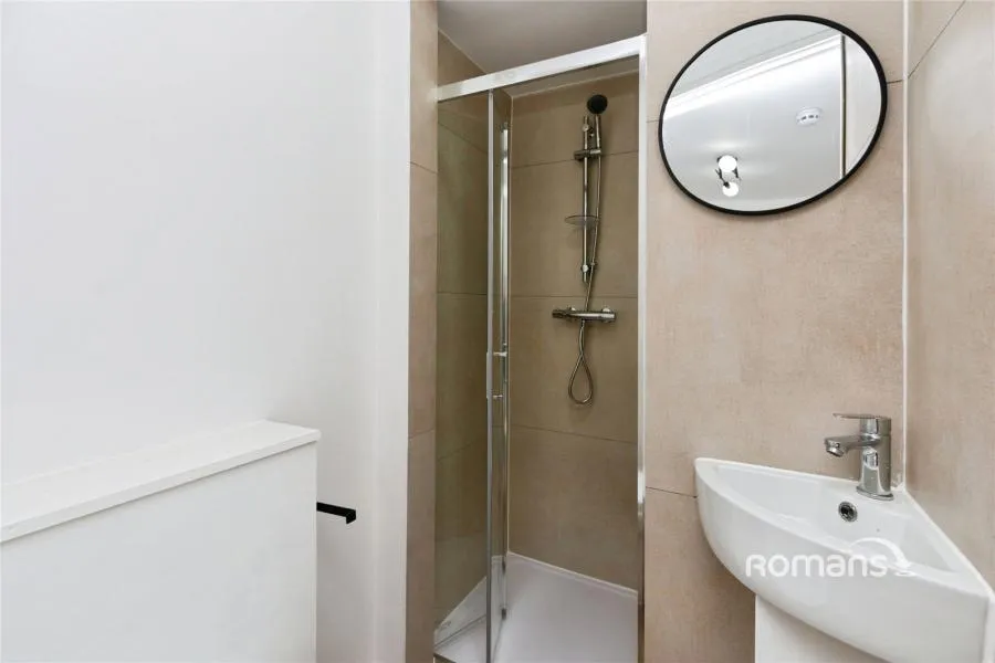 Ash Road, Aldershot, GU12, photo 3