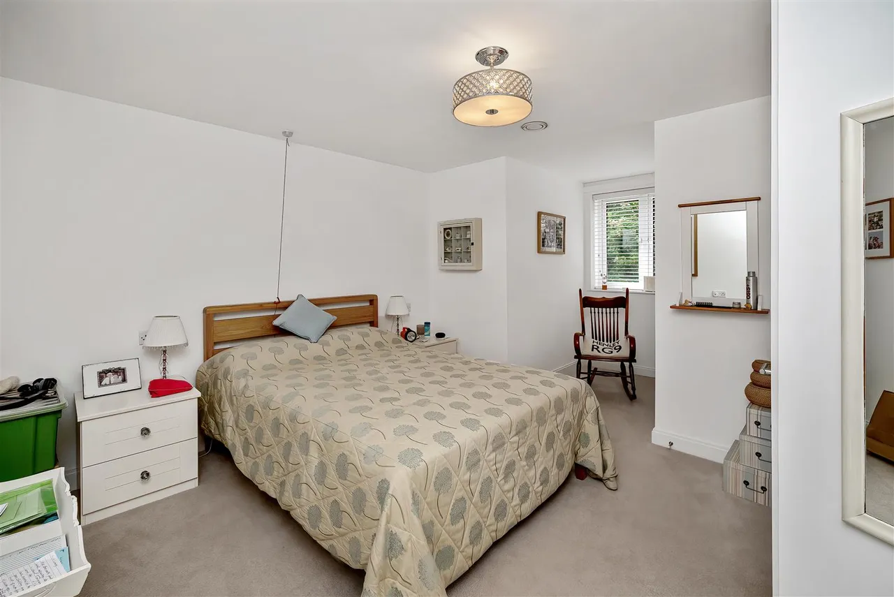 Reading Road, Henley-On-Thames, RG9, photo 8