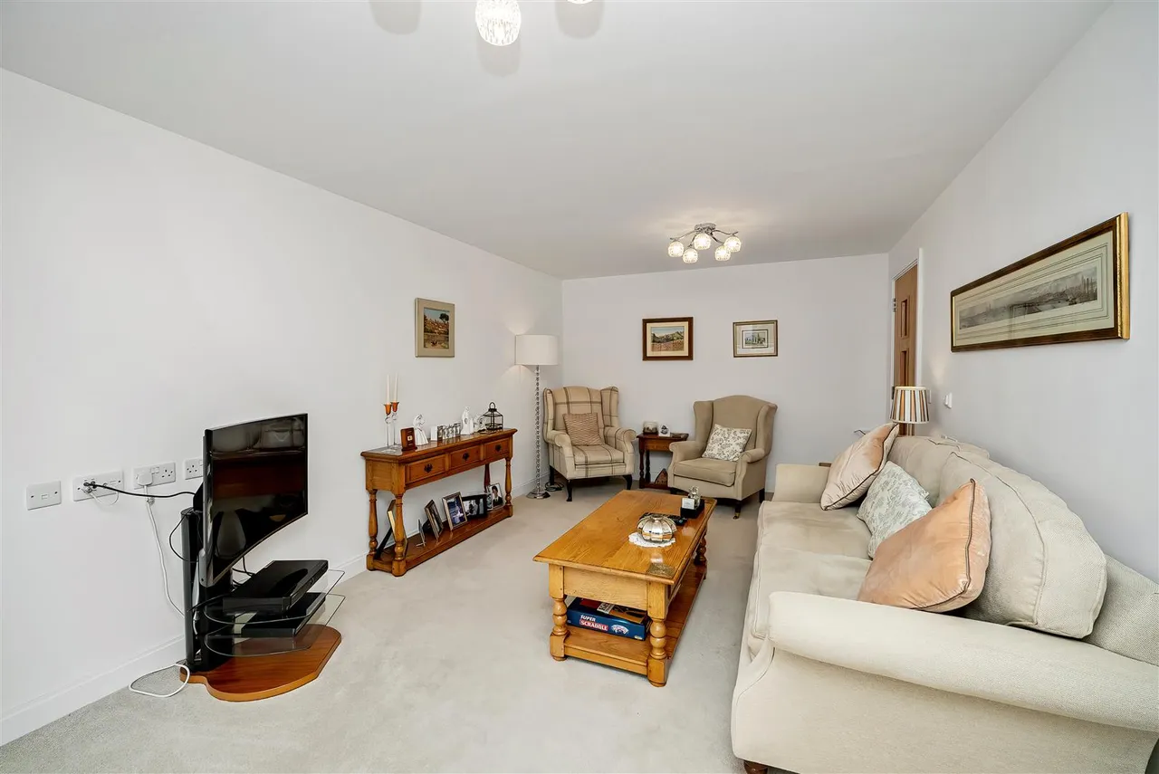 Reading Road, Henley-On-Thames, RG9, photo 7