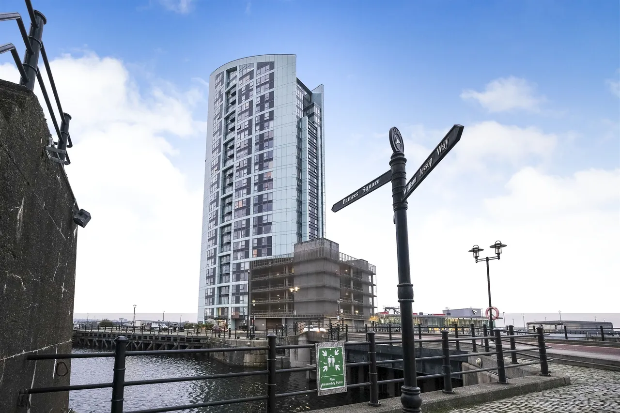 2 bed flat for sale, Princes Parade, Liverpool, L3