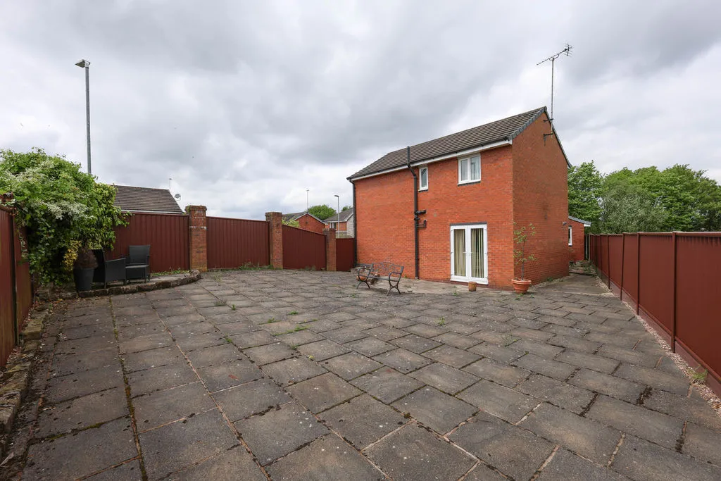 Crompton Avenue, Rochdale OL16 4PB, photo 22