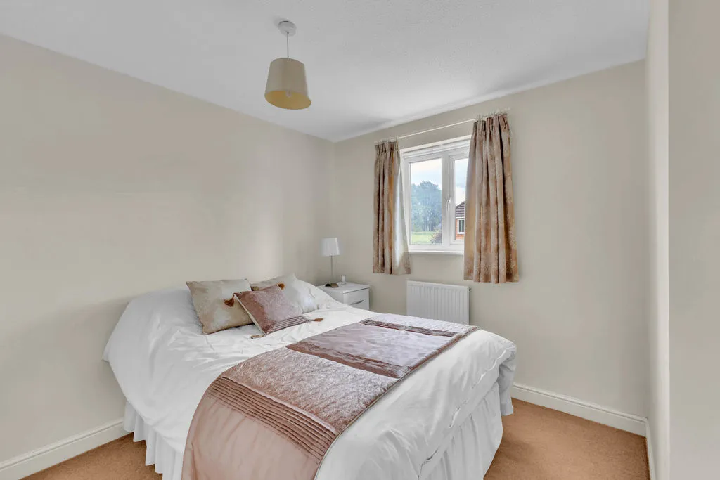 Crompton Avenue, Rochdale OL16 4PB, photo 13