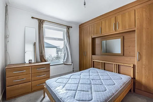 Ballards Lane, London, N3, photo 6