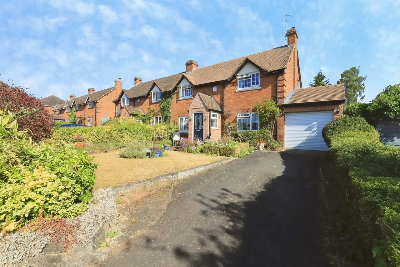 3 bed house for sale — Fairfield Lane, Kidderminster