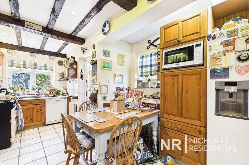 Elm Road, Chessington, KT9, photo 6