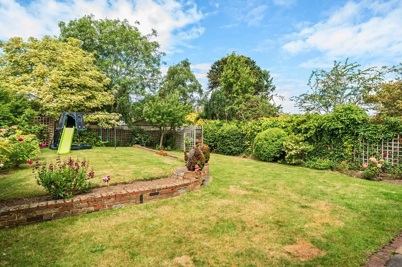 Stambourne Way, BR4, photo 18