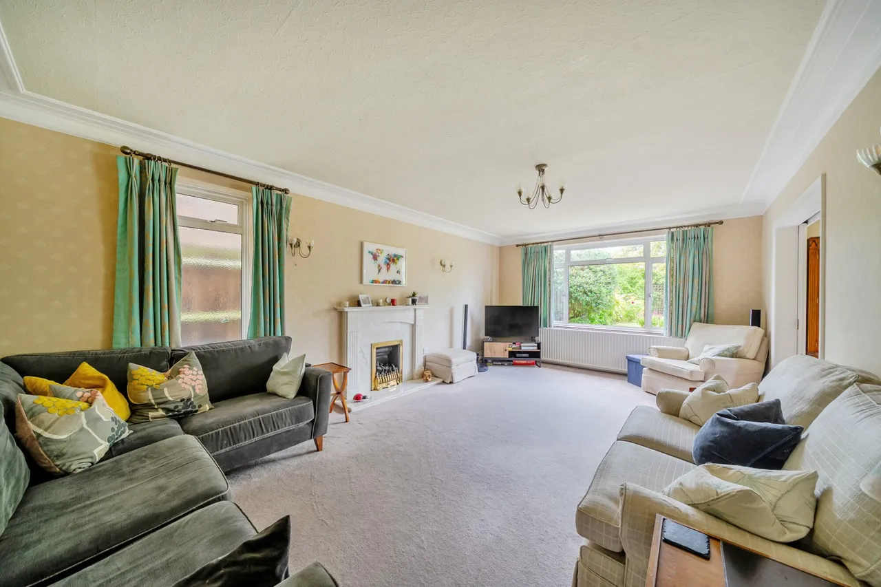 Stambourne Way, BR4, photo 2
