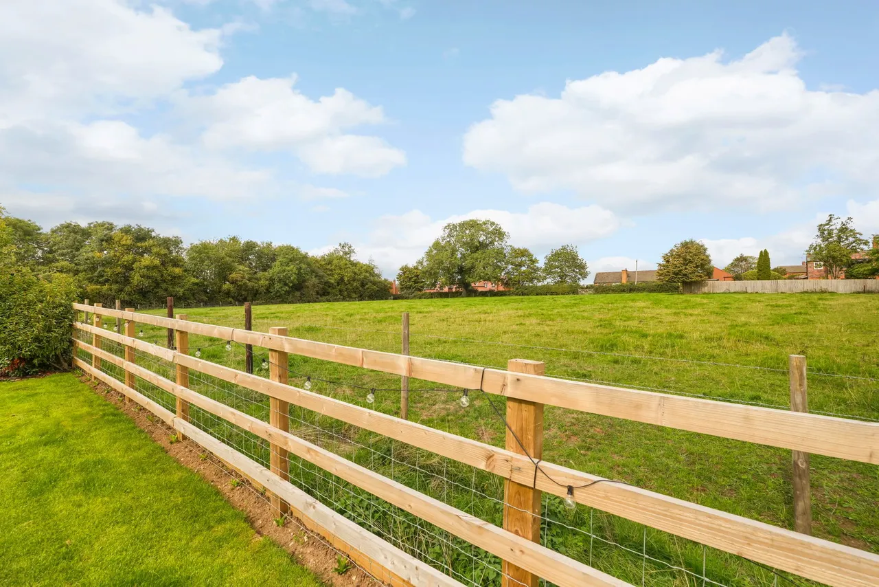 Chapel Fields, Swinford, LE17, photo 30
