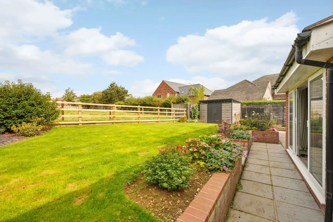 Chapel Fields, Swinford, LE17, photo 16