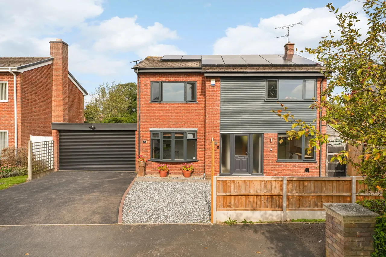 4 bed house for sale, Chapel Fields, Swinford, LE17