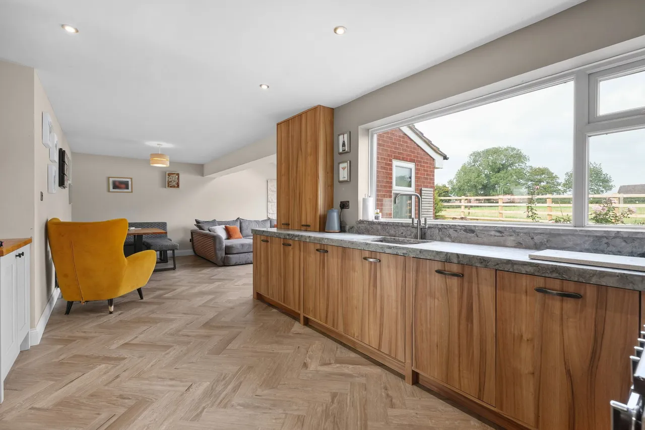 Chapel Fields, Swinford, LE17, photo 10