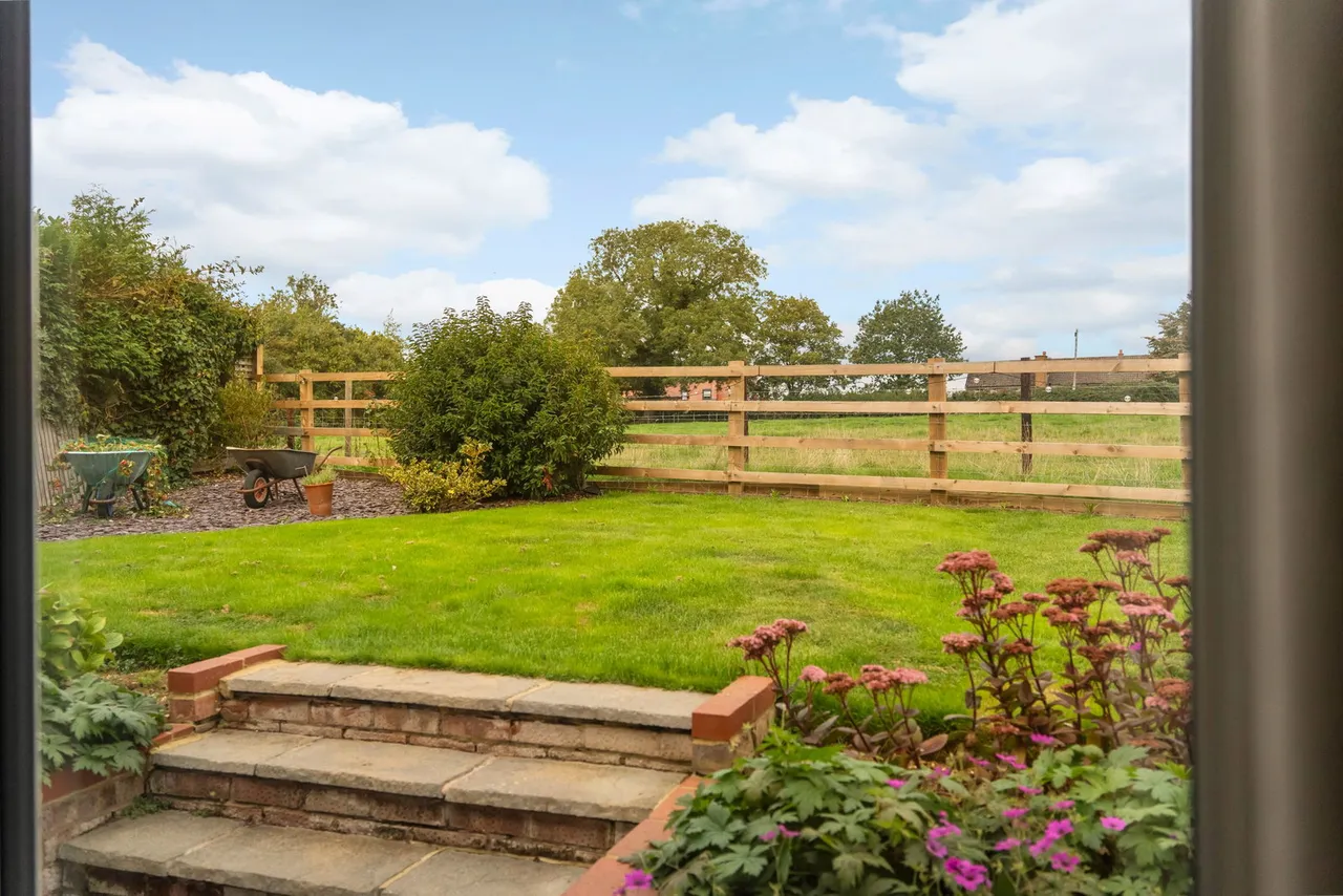Chapel Fields, Swinford, LE17, photo 27