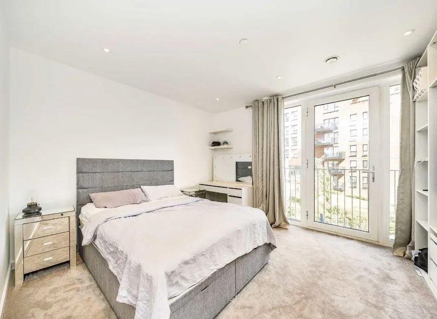 Moorhen Drive, West Hendon, NW9, photo 6