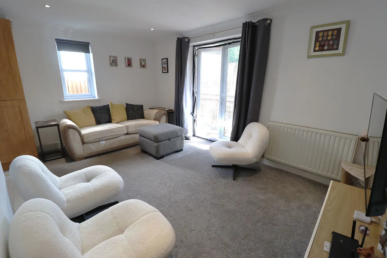 The Approach, Rayleigh, Essex, SS6 9AA, photo 4