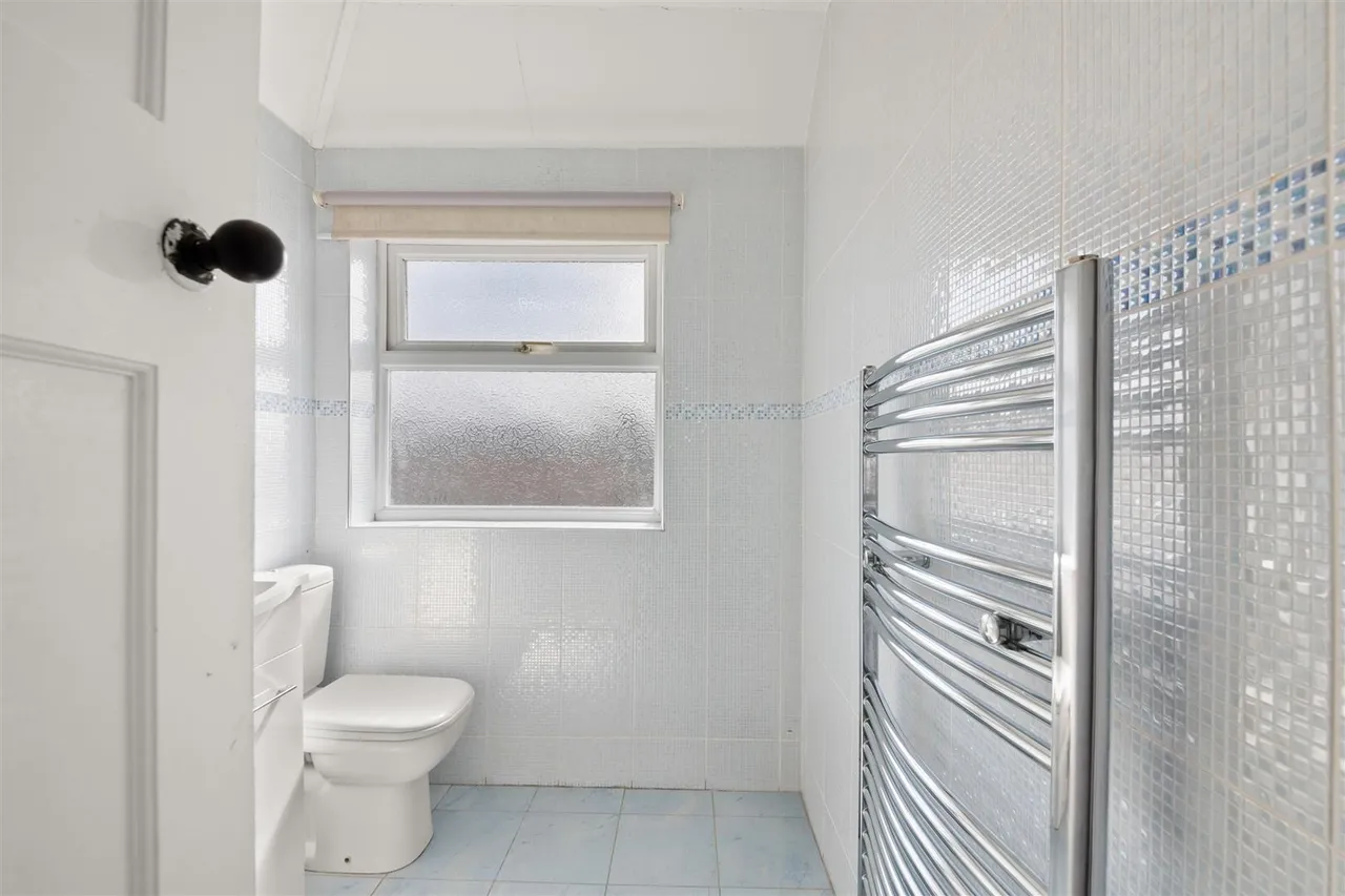 Clairvale Road, Hounslow, photo 9