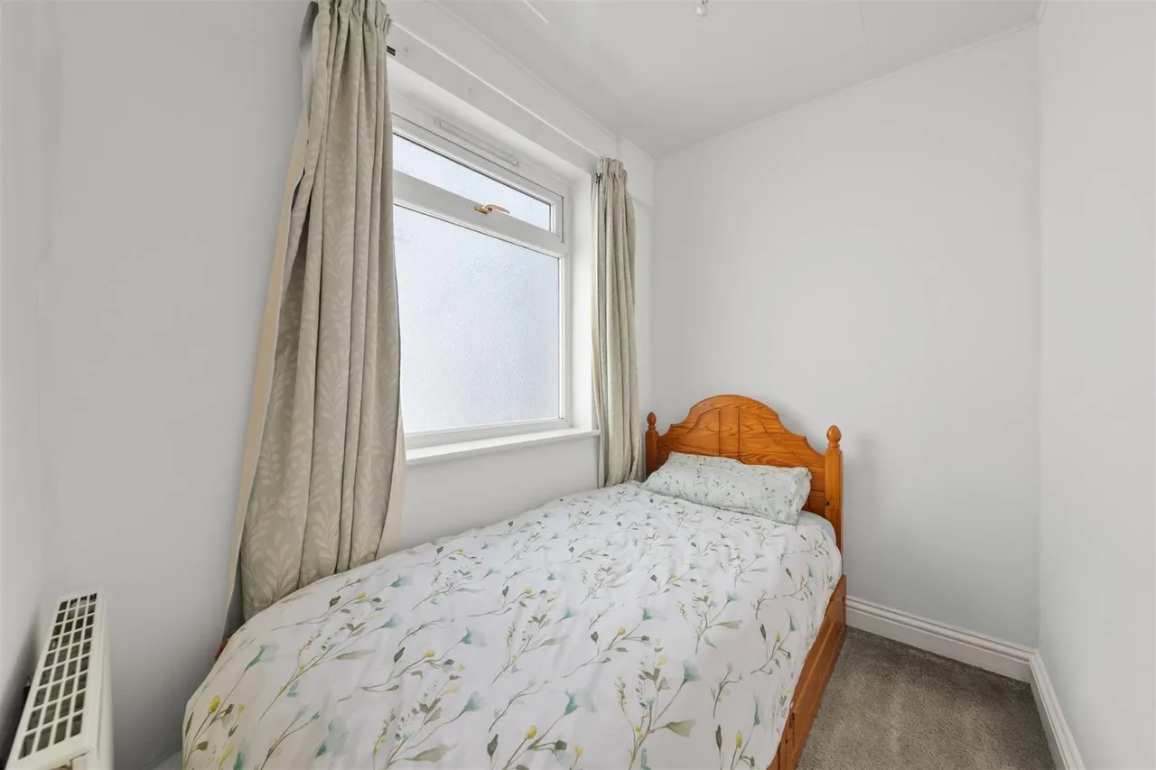 Clairvale Road, Hounslow, photo 12