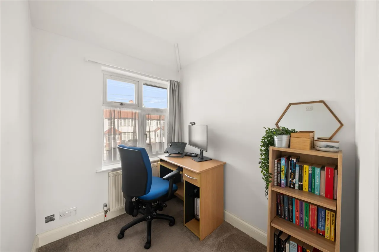 Clairvale Road, Hounslow, photo 8