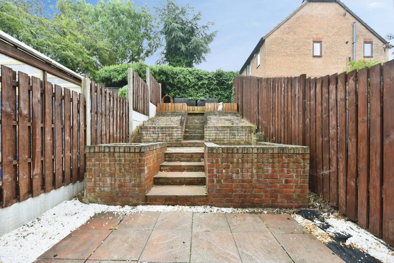 Badger Place, Sheffield, South Yorkshire, S13, photo 4