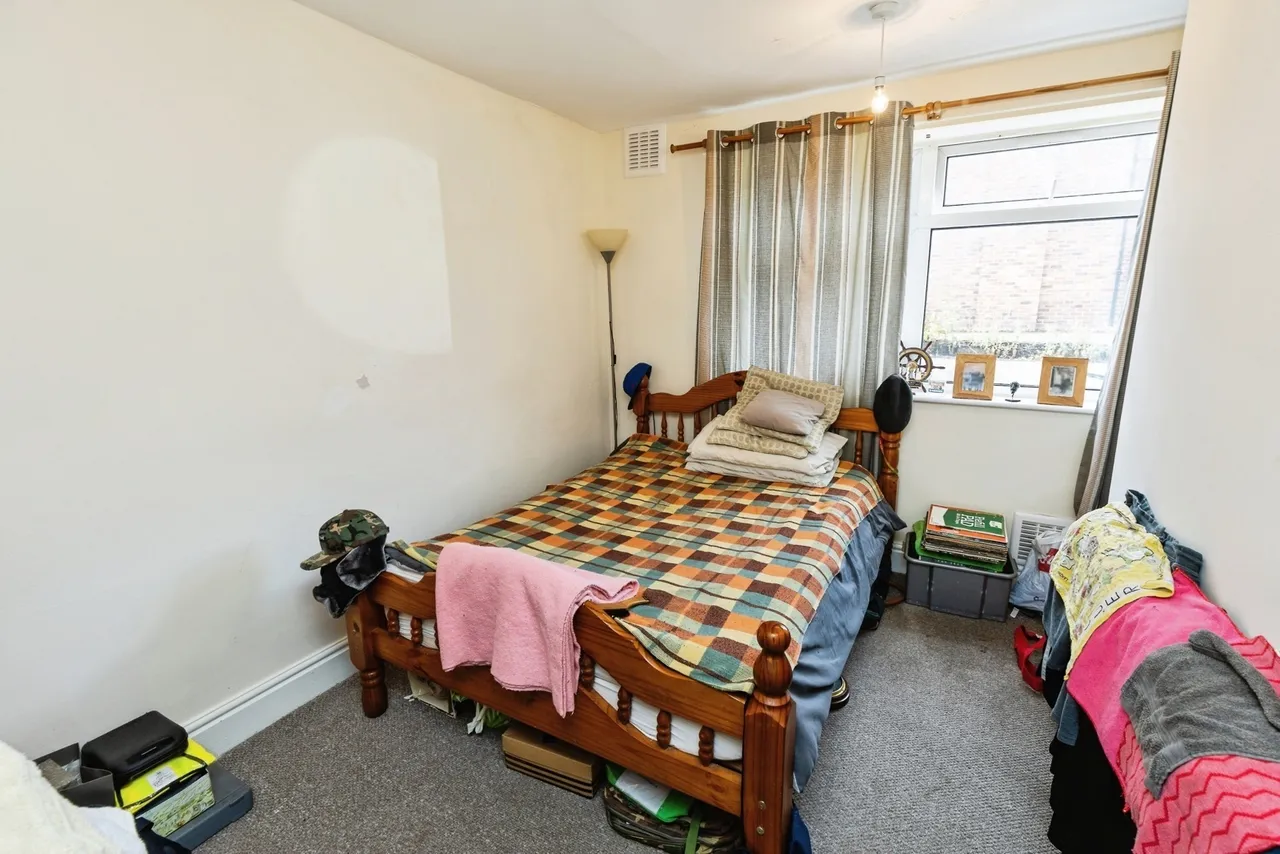 Chester Road East, Shotton, CH5, photo 8