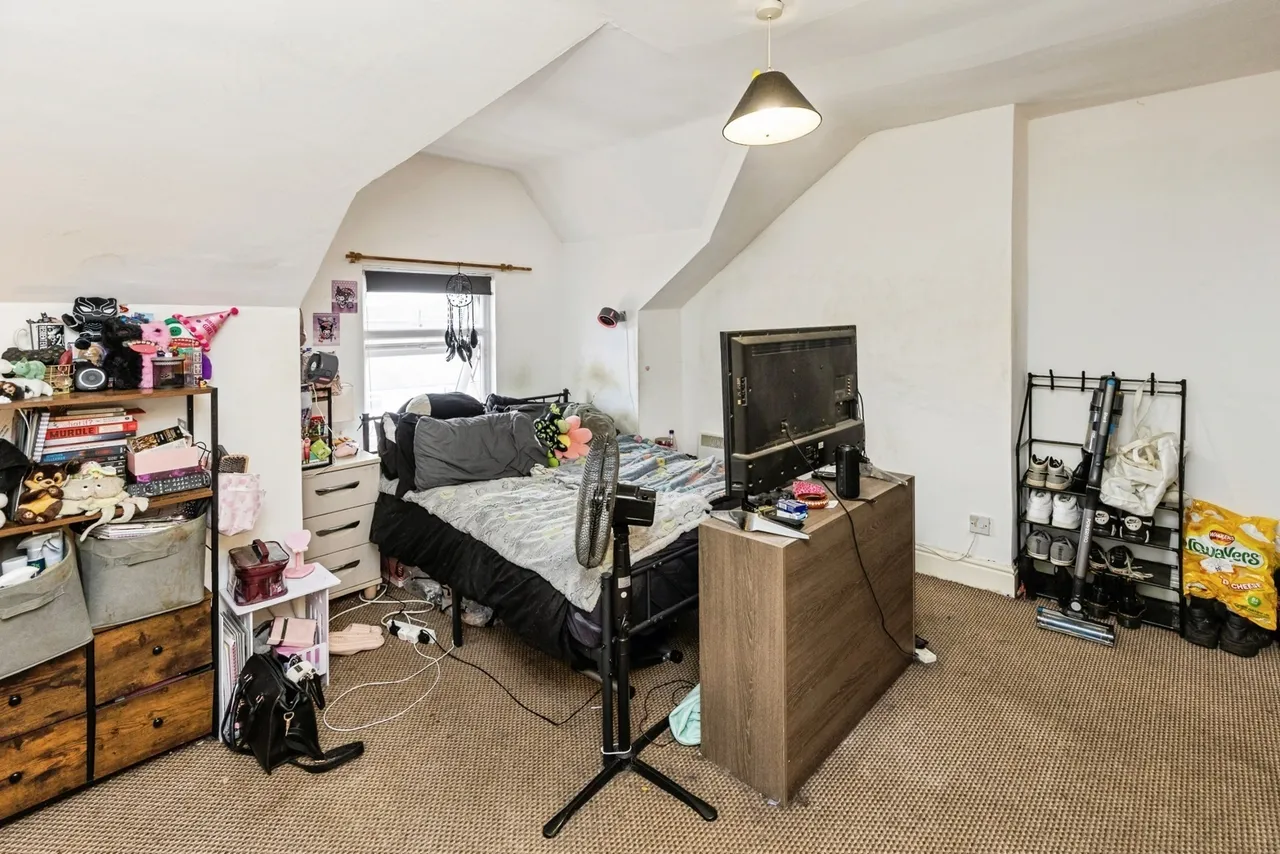 Chester Road East, Shotton, CH5, photo 17
