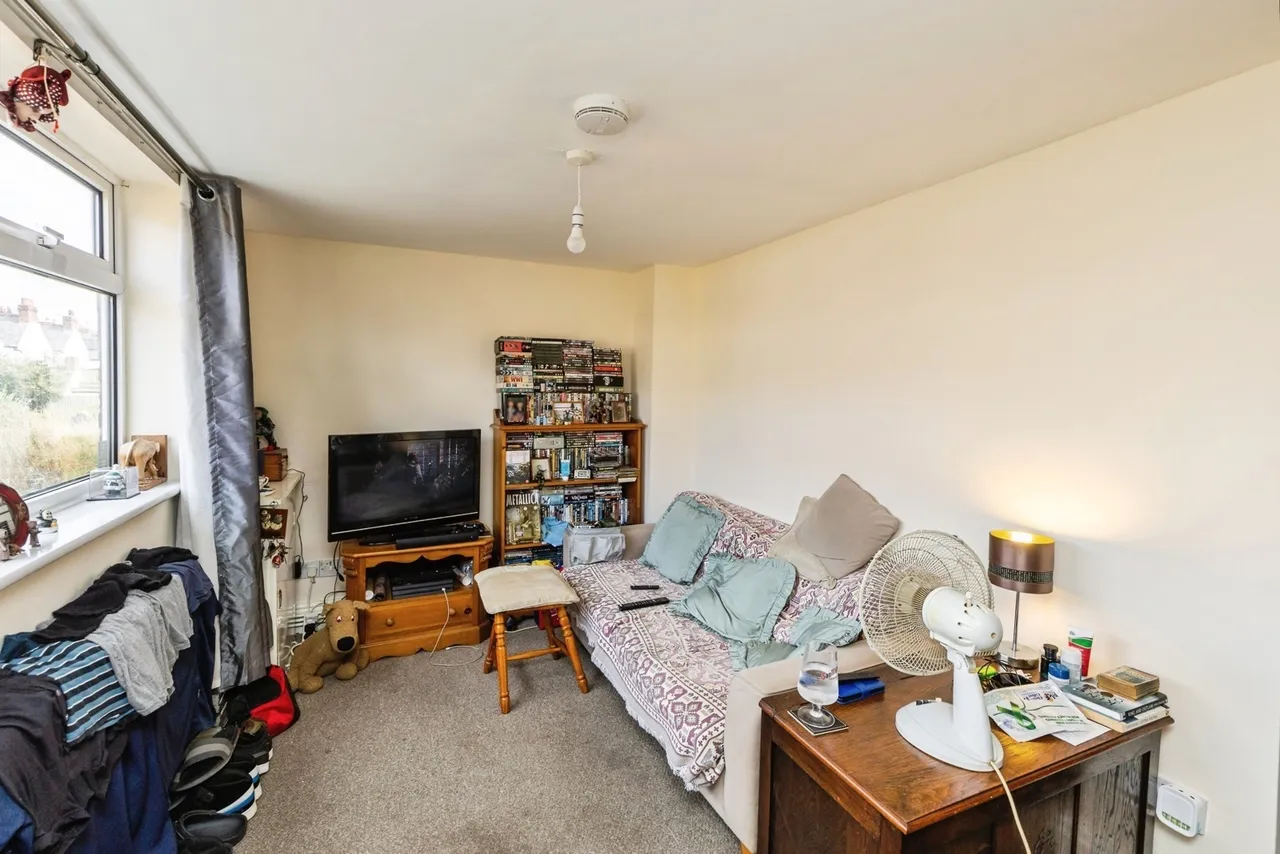 Chester Road East, Shotton, CH5, photo 5