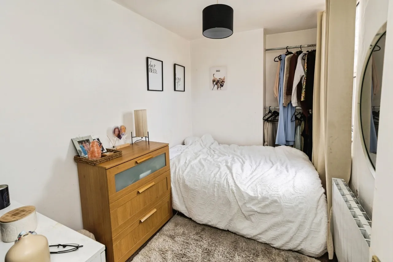 Chester Road East, Shotton, CH5, photo 13
