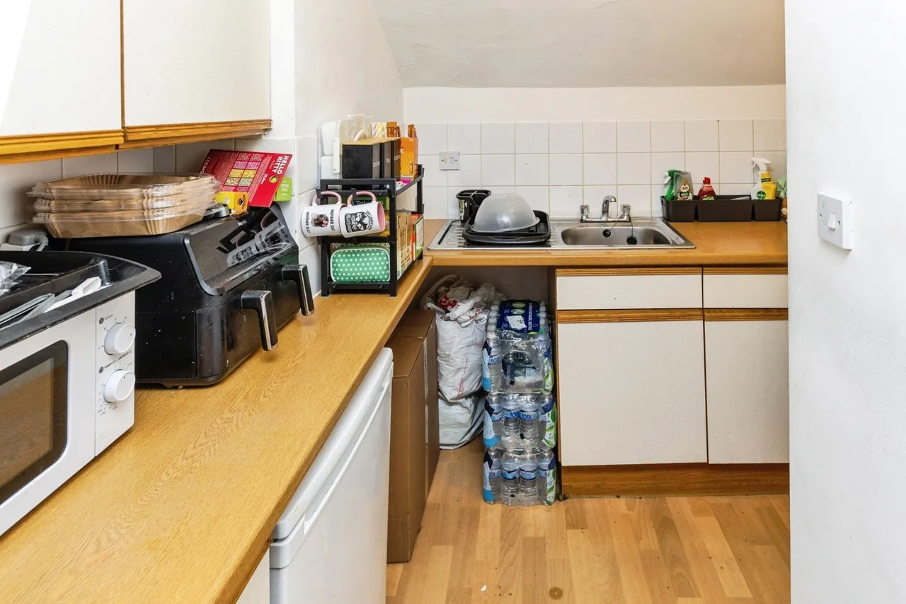 Chester Road East, Shotton, CH5, photo 19